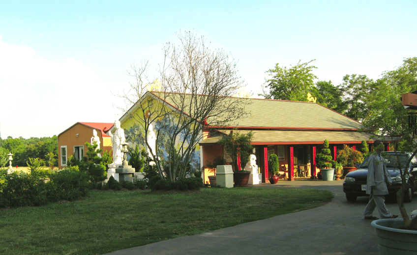 Tu Vien Tuong Van Buddhist Temple, Haymarket, VA