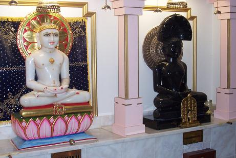 Jain Tirthankaras: Mahavir and Parshvanath